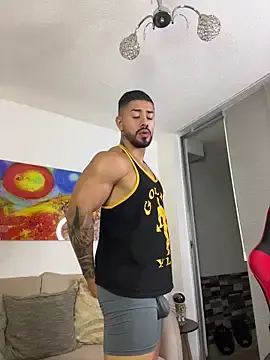 Stripchat Adult Webcam of Ezzio_Scolaro