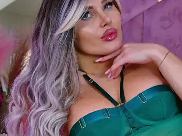 Stripchat Free Porn Cam of MashaReed_