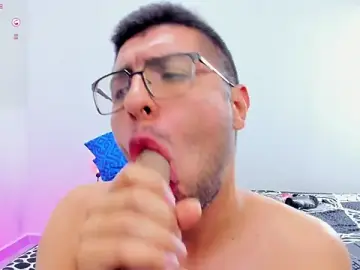 Stripchat Adult Webcam of alberth_cm_