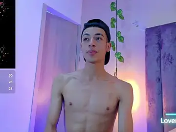 Stripchat Live Sex Cam of Liam__Mercury