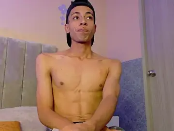 Stripchat Adult Webcam of Liam__Mercury
