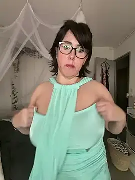 Stripchat Live Sex of juliee1979