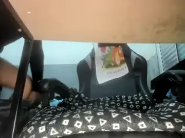Stripchat Nude Webcam of NovinhoSafado18