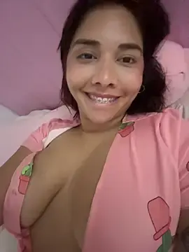 Stripchat Best live sex cam show of LucyMartelli