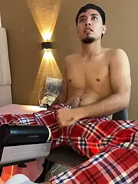 Stripchat Watch Live Sex Cams of Noah_Smith01