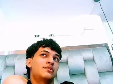 Stripchat Free Porn Cam of SahirCharm