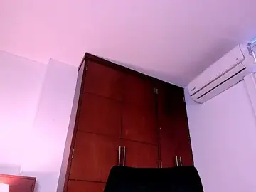 Stripchat Sex Cam of SahirCharm