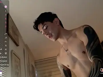 Stripchat Live Sex Cam of ivaaaan_