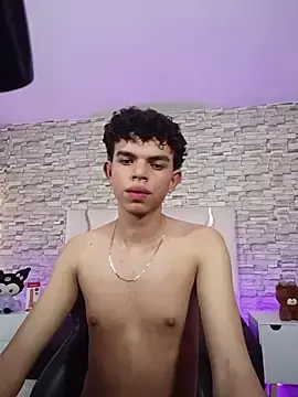 Stripchat Live Sex of keahi_tay