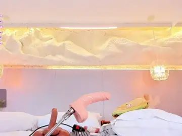 Stripchat Watch Live Sex Cams of Isabella_Daniell