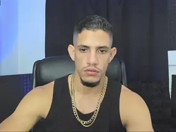 Stripchat Sex Cam of jhonnysnow17