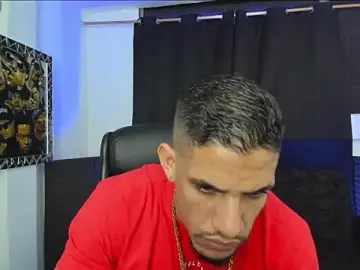 Stripchat Adult Webcam of jhonnysnow17