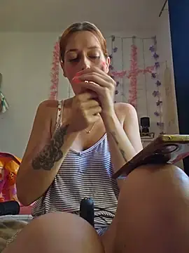 Stripchat Adult Webcams of Mila_Rouquine