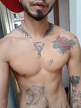 Stripchat Free Live Porn of Niick01_