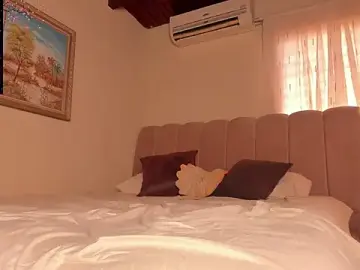 Stripchat Watch Live Sex Cams of Whitekitty-exe