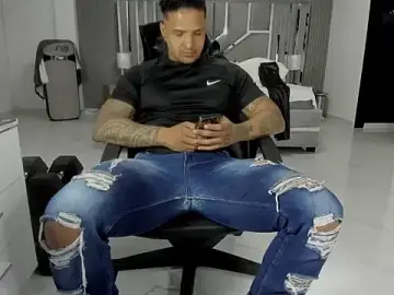 Stripchat Nude Webcam of master_leather