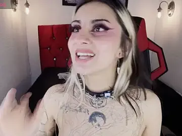 Stripchat Free Porn Cam of aliceinflames