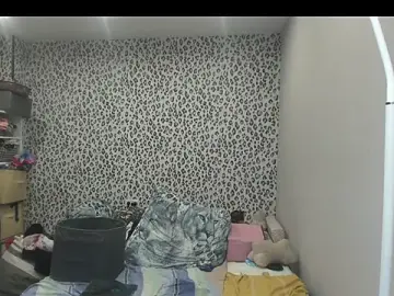 Stripchat Free Porn Cam of switchlorenx