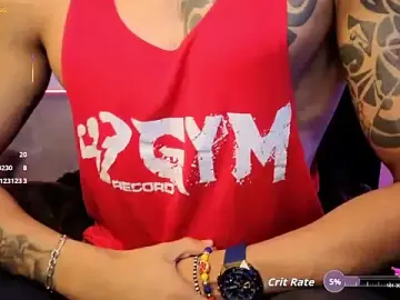 Stripchat Live Sex Cam of Joylopez_fit
