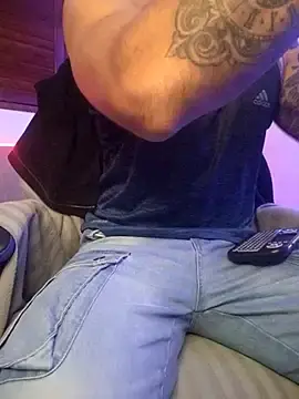 Stripchat Best live sex cam show of Joylopez_fit