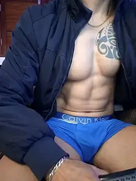Stripchat Free Porn Cam of Joylopez_fit