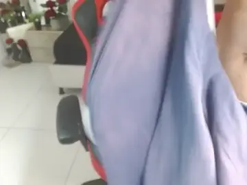Stripchat Best Webcam of Axel_fox77