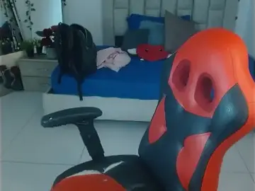 Stripchat Live Porn of Axel_fox77