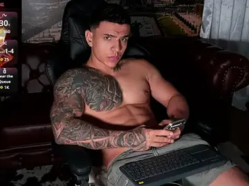 Stripchat Live Sex Cam of SalvatoreDmore