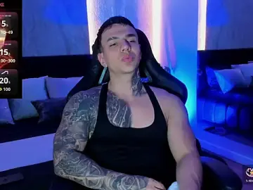 Stripchat Sex Cam of SalvatoreDmore