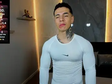 Stripchat Sex Cam of SalvatoreDmore
