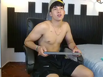 Stripchat Sex Chat of ren_storm