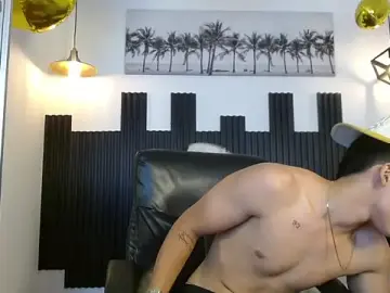 Stripchat Nude Webcam of ren_storm