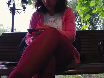 Stripchat Adult Webcam of BigLabia_PublicPark