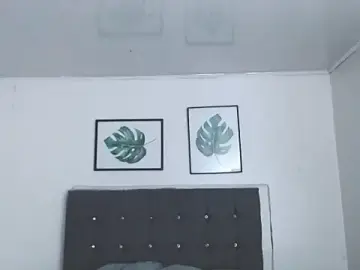 Stripchat Sex Chat of selena_yourmilf