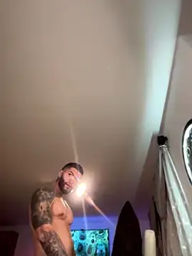 Stripchat Adult Webcam of Frank_Farrell