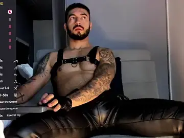 Stripchat Free Live Porn of MarkWalker__