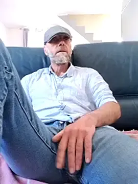 Stripchat Watch Live Sex Cams of eddouxxx78
