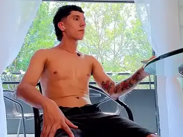 Stripchat Free Live Porn of JacoboSwam
