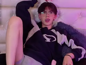 Stripchat Live Porn of Kim_Adrien