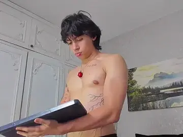 Stripchat Live Sex Cam of Tyler_durten
