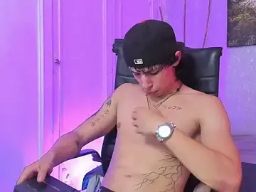Stripchat Adult Webcam of Tyler_durten