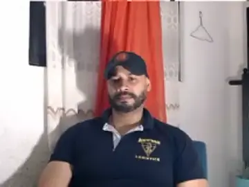 Stripchat Free Porn Cam of musclehetero