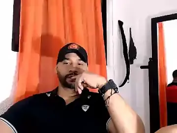 Stripchat Adult Webcam of musclehetero