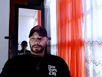 Stripchat Sex Chat of musclehetero