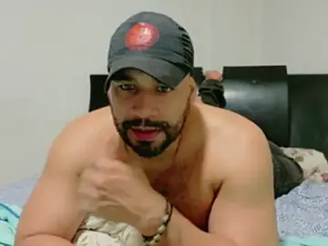 Stripchat Live Sex Cam of musclehetero