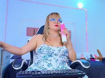 Stripchat Adult Webcam of naomi_diamond_