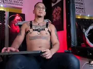 Stripchat Free Live Porn of JoshMillerr_