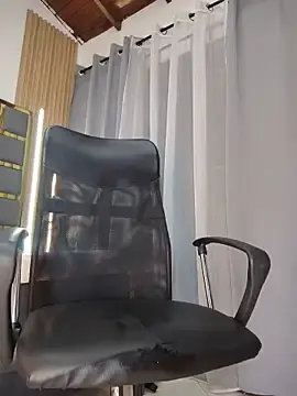 Stripchat Sex Chat of Oliver_bigblack_cock