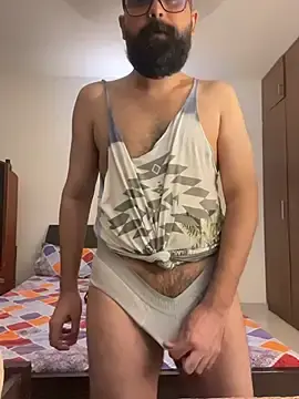 Stripchat Live Sex Cam of ThatBeardDude