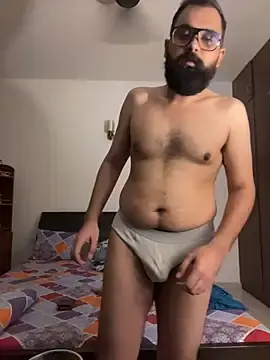 Stripchat Sex Cam of ThatBeardDude